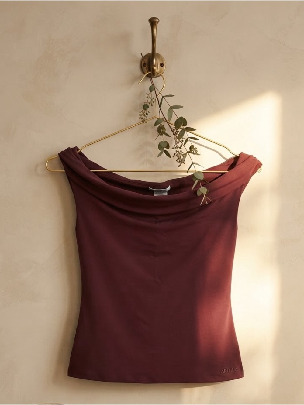 Aritzia Ravish Off-the-Shoulder Cowl contour top Burgundy